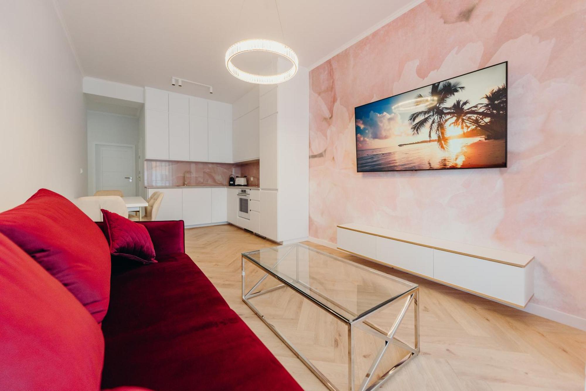 3 Bedrooms Premium Bella Rosa For 8 Guests With Ac And Underground Parking Apartment *