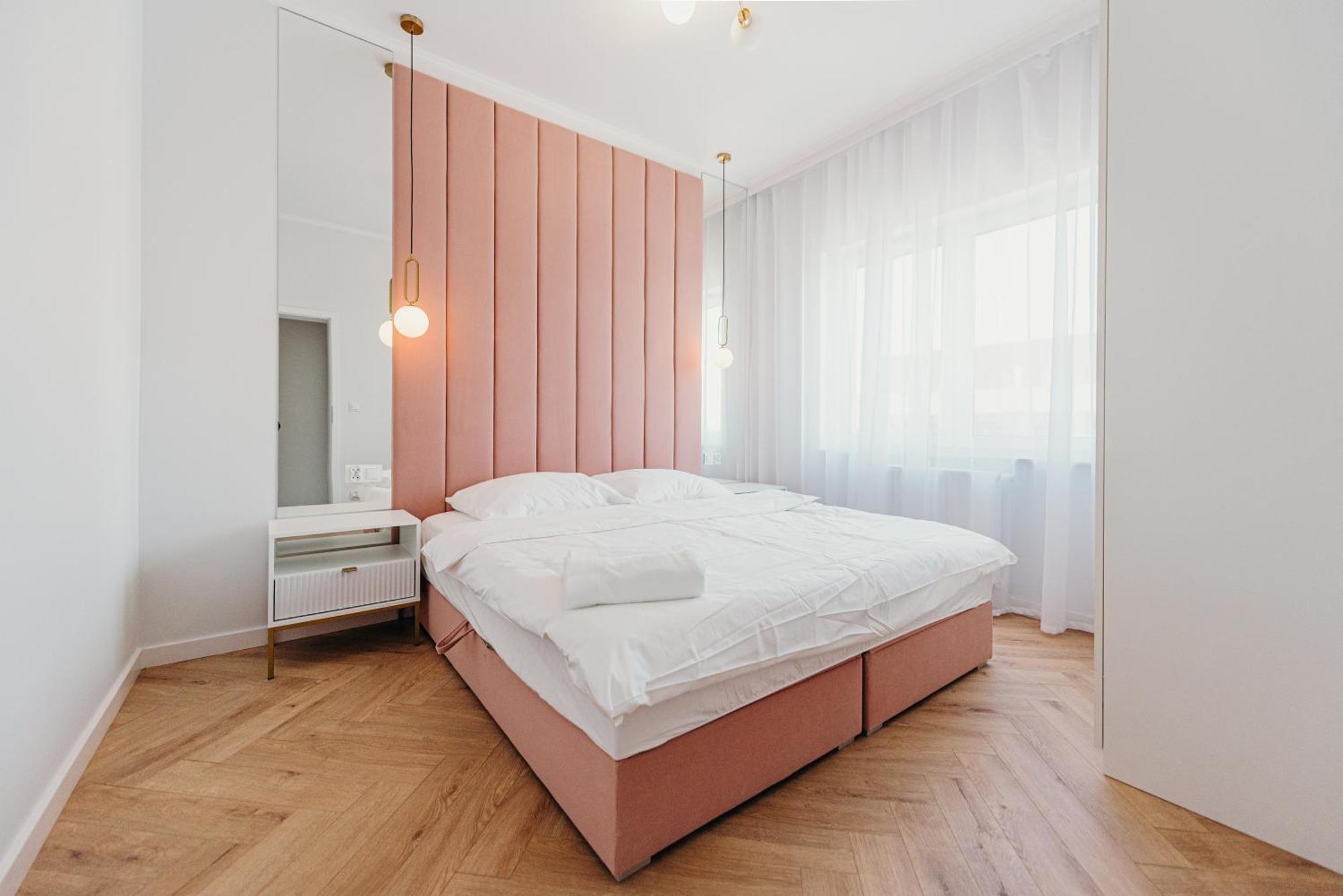 Apartment 3 Bedrooms Premium Bella Rosa For 8 Guests With Ac And Underground Parking Rzeszów