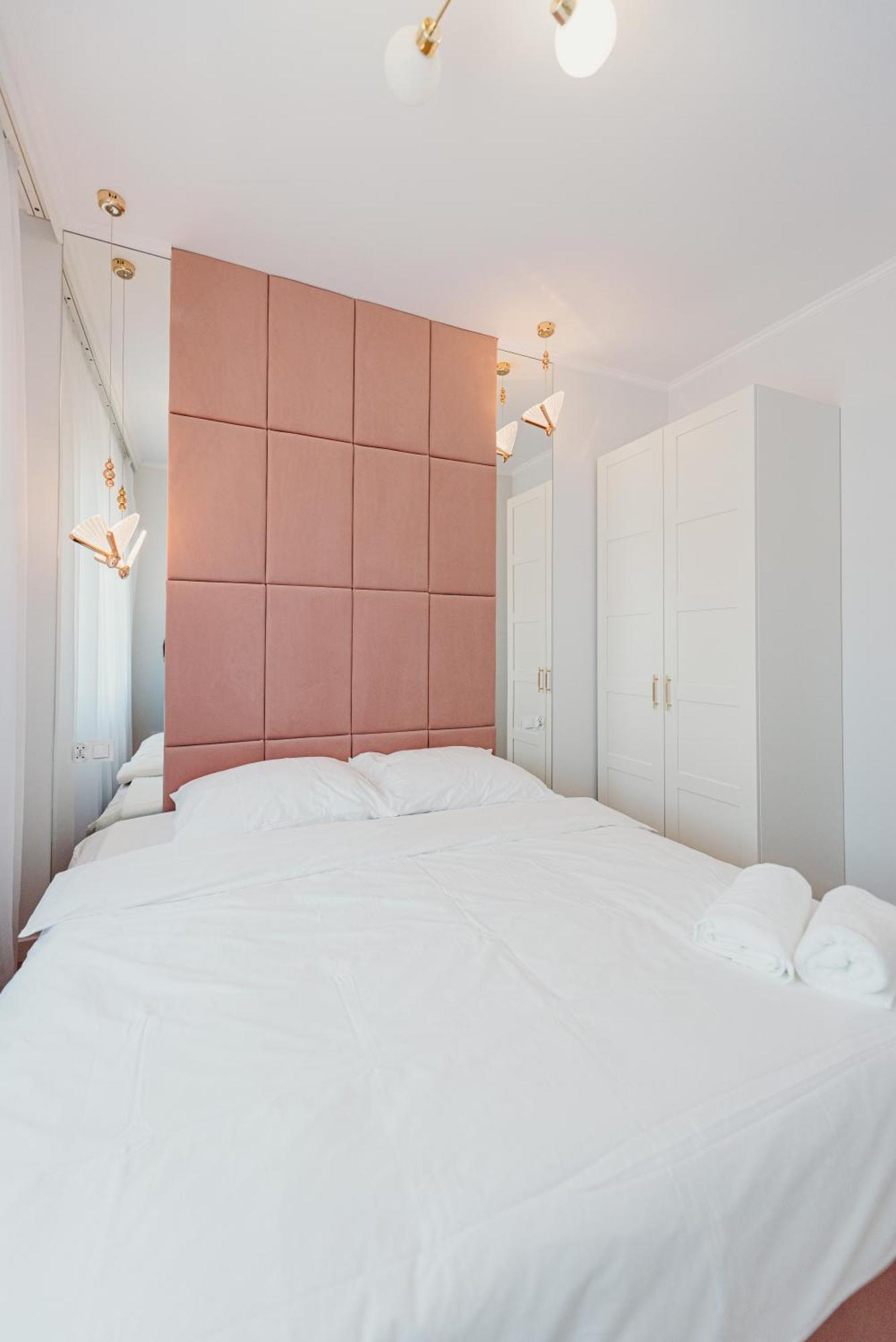Apartment 3 Bedrooms Premium Bella Rosa For 8 Guests With Ac And Underground Parking Rzeszów